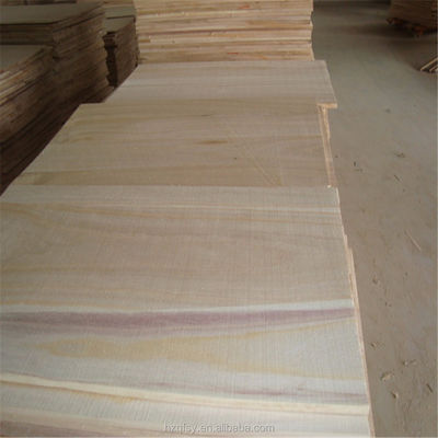 고형 나무 보드 파울루니아 목재 1220*2240mm 크기와 밀도 300-310kg/m3