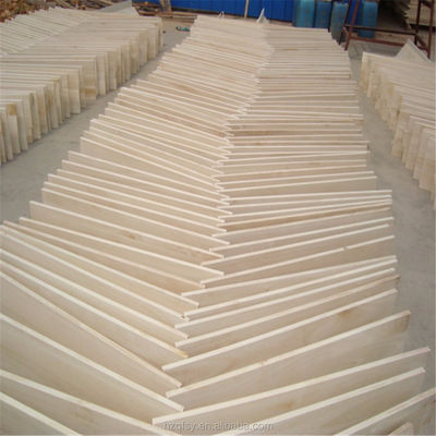 고형 나무 보드 파울루니아 목재 1220*2240mm 크기와 밀도 300-310kg/m3