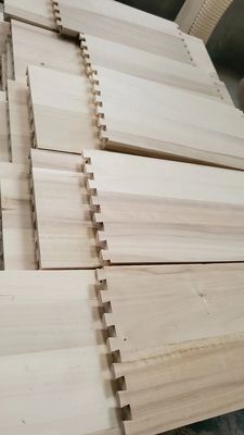 강하고 가벼운 파울루니아 팝러 소나무 나무 패널과 함께 Dovetail 드라워 보드