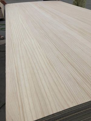 2x4x8 소나무 목재 접착제 고형 보드 자연 질감 무료 예비 부품