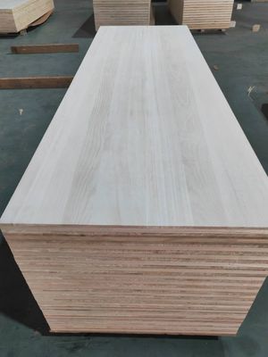 건물 건설 백화 된 파울루니아 토양 목재 4X8 목재판 가격 300kg/m3