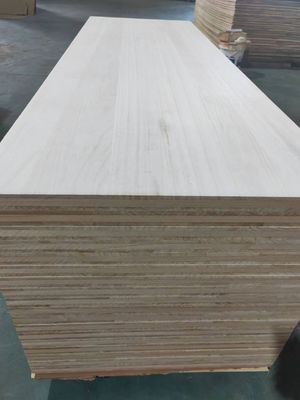 건물 건설 백화 된 파울루니아 토양 목재 4X8 목재판 가격 300kg/m3