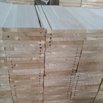 건물 건축 가구 파울루니아 밀도 300kg/m3의 단단한 나무 판