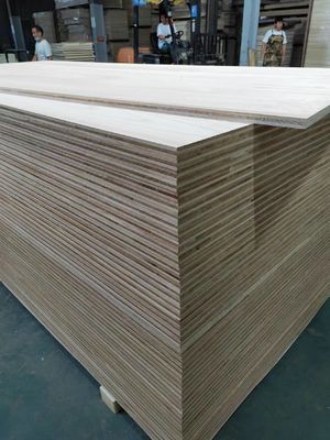 FSC 100% 인증 3mm-50mm 화이트 오크 패니어 패널 파울루니아 나무 코어 보드
