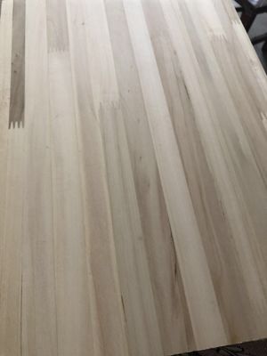 280-300kgs/cbm 밀도 파울루니아 목재 코어 보드 E0/E1 환경 접착제의 코어 시트