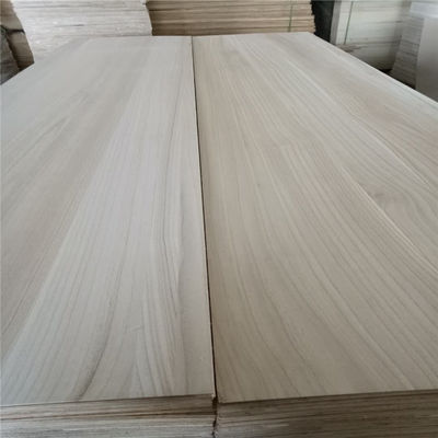 에코 친화적 인 접착제로 맞춤형 접착 된 단단한 파울루니아 나무 보드